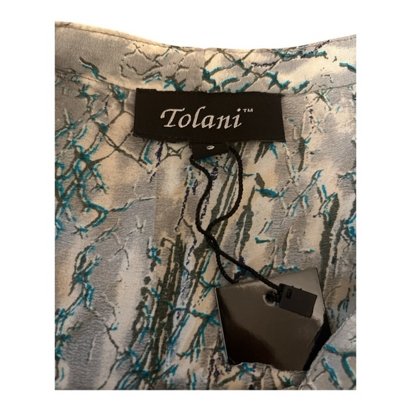 Tolani Turquoise and White Silk Button Down Blouse 3/4 Sleeve Size Small NWT - Picture 4 of 4